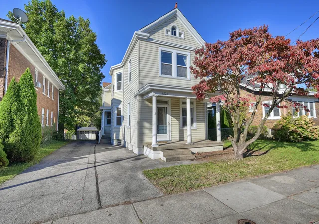 Single family home for sale at 1821 Holman St, Covington, KY 41014 | MLS# 647512