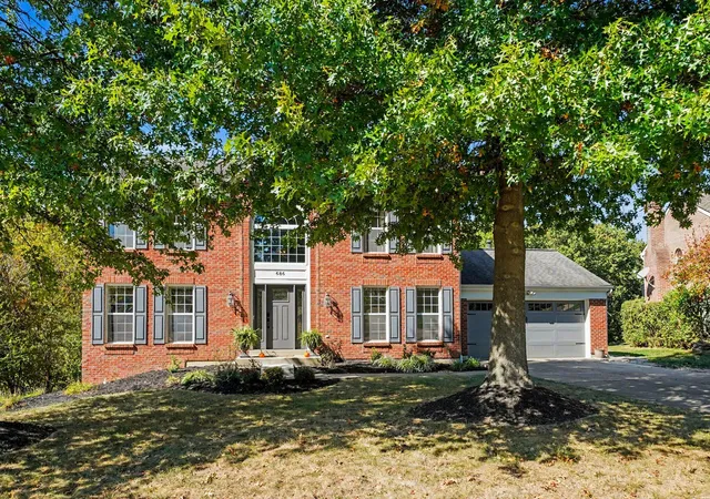 Photo 1 of Single family home for sale at 686 Meadow Wood Dr, Crescent Springs, KY 41017 | MLS# 647470 | Listing updated on 2026-10-19