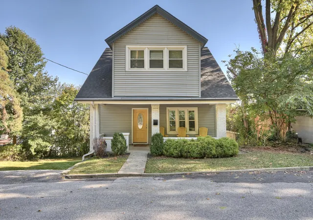 Photo 1 of Single family home for sale at 1812 Monroe St, Covington, KY 41014 | MLS# 647439 | Listing updated on 2026-10-29