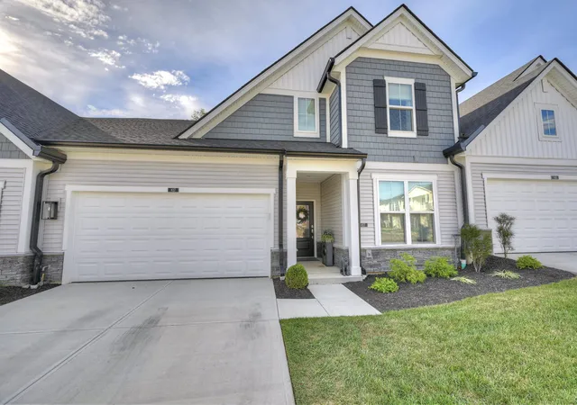 Townhouse for sale at 837 Amesbury Dr, Florence, KY 41042 | MLS# 647588