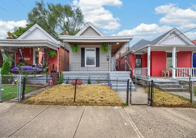 Photo 1 of Single family home for sale at 418 Delmar Pl, Covington, KY 41014 | MLS# 647608 | Listing updated on 2026-10-27