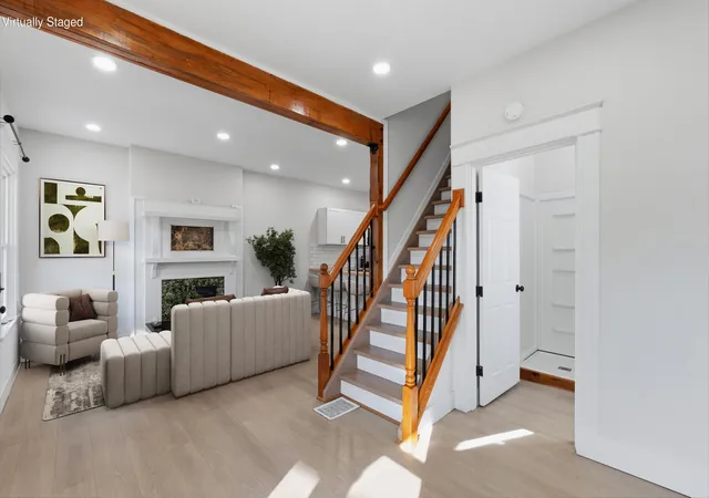 Photo 2 of Single family home for sale at 604 W 33rd Street, Covington, KY 41015 | MLS# 647612 | Listing updated on 2026-10-26