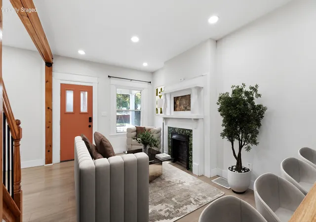 Photo 4 of Single family home for sale at 604 W 33rd Street, Covington, KY 41015 | MLS# 647612 | Listing updated on 2026-10-26