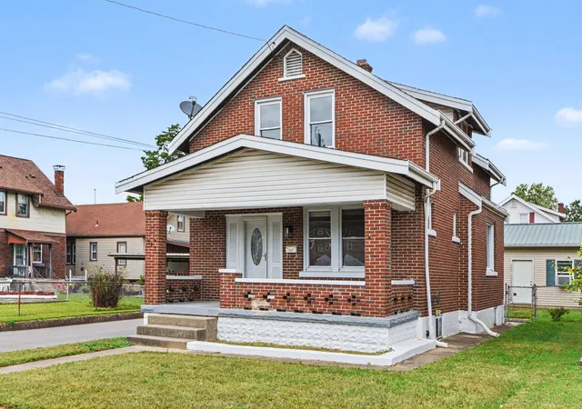 Photo 1 of Sale Pending at 211 Stokesay St, Ludlow, KY 41016 | MLS# 647621 | Listing updated on 2026-10-28