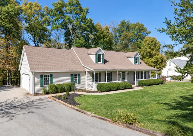 Photo 3 of Single family home for sale at 15709 Violet Rd, Crittenden, KY 41030 | MLS# 647724 | Listing updated on 2026-10-27