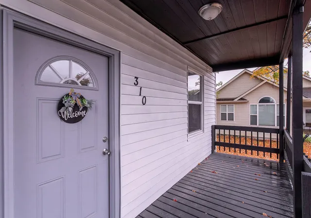 Photo 2 of Single family home for sale at 310 Commonwealth Ave, Erlanger, KY 41018 | MLS# 647671 | Listing updated on 2026-10-19