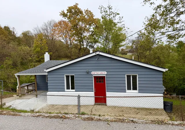 Single family home for sale at 6132 Twin Lakes Dr, Covington, KY 41015 | MLS# 647660