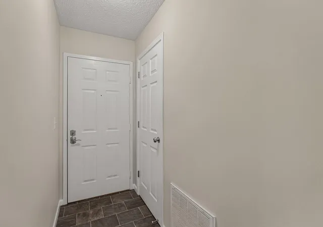 Listing Photo 1 - Condo for sale in building located at 42 Rio Grande Cir, Florence, KY 41042 - Unit #6