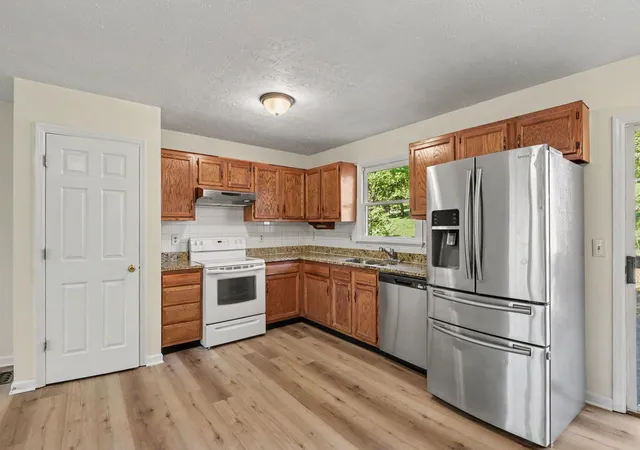 Photo 2 of Single family home for sale at 4270 Petersburg Rd, Burlington, KY 41005 | MLS# 647682 | Listing updated on 2026-10-29