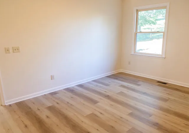 Photo 3 of Single family home for sale at 4270 Petersburg Rd, Burlington, KY 41005 | MLS# 647682 | Listing updated on 2026-10-29