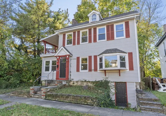 Photo 1 of Single family home for sale at 3515 Carlisle Ave, Covington, KY 41015 | MLS# 647795 | Listing updated on 2026-10-30