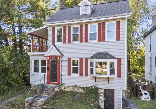 Photo 3 of Single family home for sale at 3515 Carlisle Ave, Covington, KY 41015 | MLS# 647795 | Listing updated on 2026-10-30