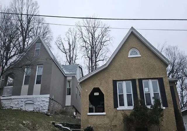 Single family home for sale at 1020 Ervin Ter, Dayton, KY 41074 | MLS# 647693