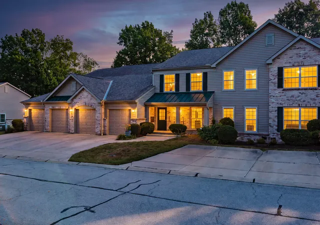 Condo for sale at 1804 Ashley Ct #302, Florence, KY 41042 | MLS# 647809