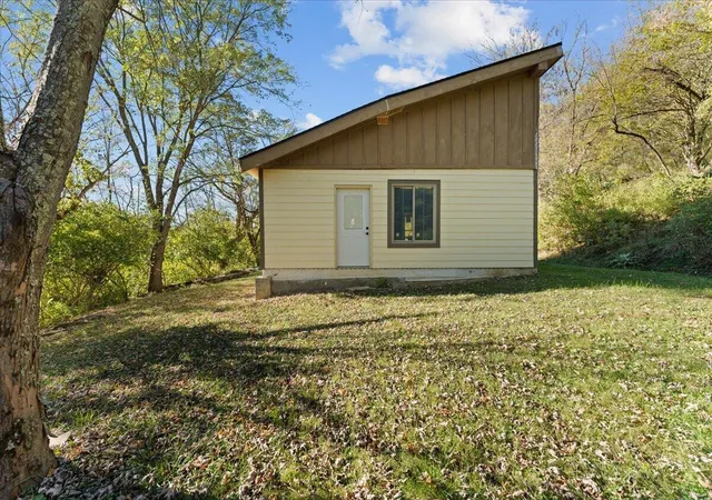 Photo 4 of Single family home for sale at 2270 Rust Dr, Ft Mitchell, KY 41017 | MLS# 647735 | Listing updated on 2026-10-21