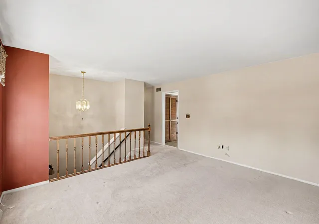 Photo 4 of Sale Pending at 623 Perimeter Dr, Erlanger, KY 41018 | MLS# 647742 | Listing updated on 2026-10-26