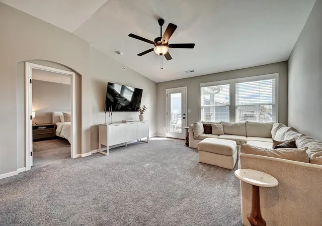 Photo 3 of Condo for sale at 654 Foxhill Dr, Ft Mitchell, KY 41017 | MLS# 647790 | Listing updated on 2026-10-22
