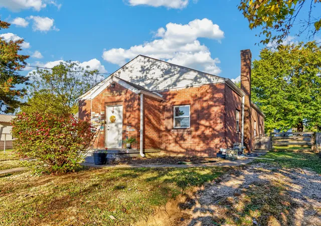 Photo 4 of Multi family home for sale at 2466 Cherry St, Crescent Springs, KY 41017 | MLS# 647774 | Listing updated on 2026-10-22