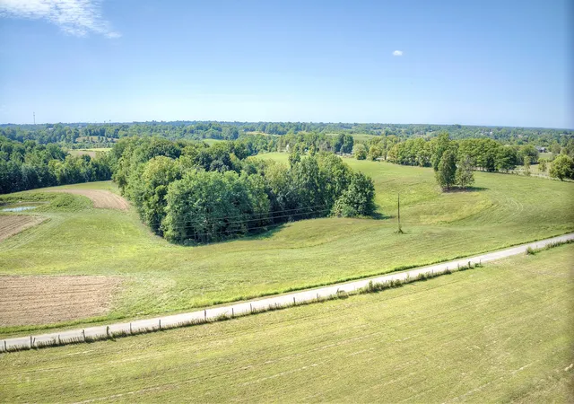Photo 4 of Single family home for sale at 9 Cason Ln, Dry Ridge, KY 41035 | MLS# 647814 | Listing updated on 2026-10-23