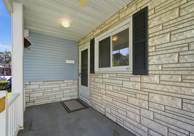 Photo 2 of Single family home for sale at 2739 Melton Ave, Covington, KY 41015 | MLS# 647799 | Listing updated on 2026-10-29