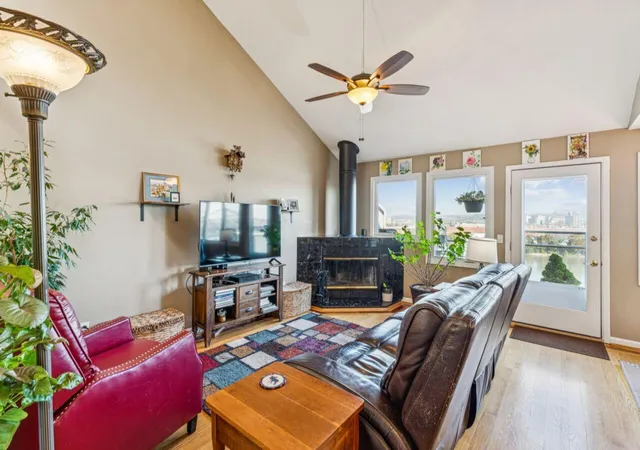 Photo 1 of Condo for sale at 914 Virginia Ln, Covington, KY 41016 | MLS# 647813 | Listing updated on 2026-10-26