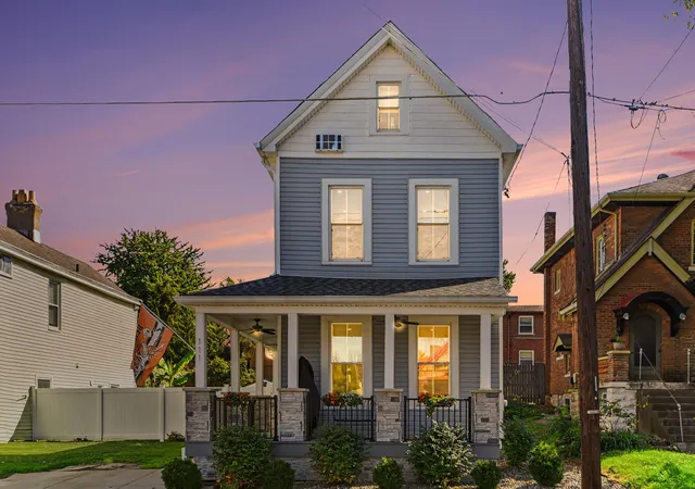 Single family home for sale at 111 Shelby St, Bromley, KY 41016 | MLS# 647806