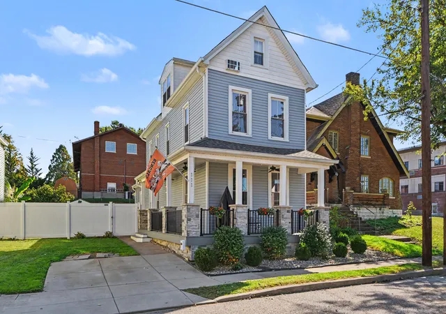 Photo 1 of Single family home for sale at 111 Shelby St, Bromley, KY 41016 | MLS# 647806 | Listing updated on 2026-10-23