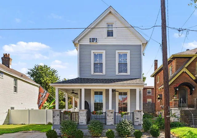 Photo 2 of Single family home for sale at 111 Shelby St, Bromley, KY 41016 | MLS# 647806 | Listing updated on 2026-10-23