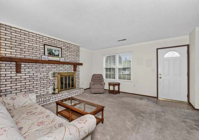 Listing Photo 1 - Condo for sale in building located at 1756 Val Ct, Burlington, KY 41005 - Unit #
