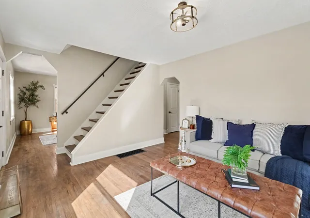 Photo 2 of Single family home for sale at 106 Morris Rd, Covington, KY 41011 | MLS# 647861 | Listing updated on 2026-10-28