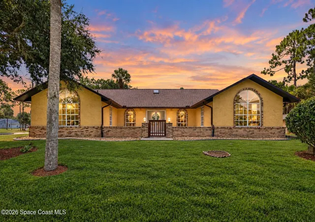 Photo 1 of Single family home for sale at 2510 Washington St, Melbourne, FL 32904 | MLS# 1082584 | Listing updated on 2026-10-02
