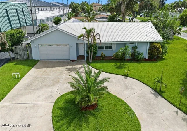 Photo 4 of Single family home for sale at 207 S Palm Ave, Indialantic, FL 32903 | MLS# 1086126 | Listing updated on 2026-09-15