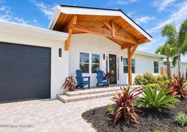 Photo 3 of Sale Pending at 506 Banyan Way, Melbourne Beach, FL 32951 | MLS# 1083910 | Listing updated on 2026-09-21