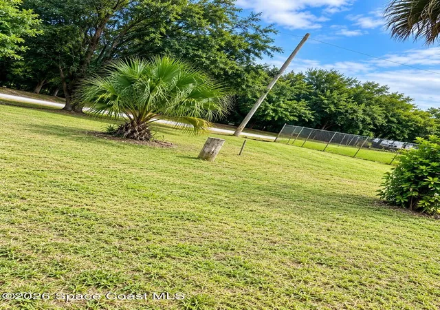 Photo 3 of Land for sale at 1036 8th Street Sw, Vero Beach, FL 32962 | MLS# 1083851 | Listing updated on 2026-09-21