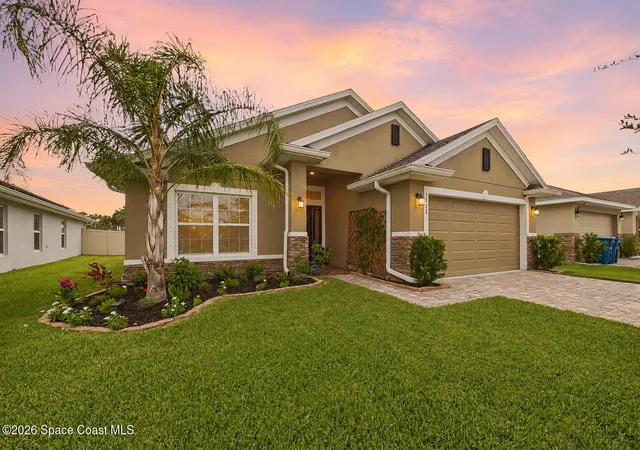 Single family home for sale at 1723 Middlebury Dr SE, Palm Bay, FL 32909 | MLS# 1084143