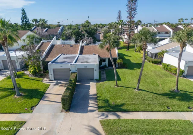 Photo 2 of Townhouse for sale at 411 Hawthorne Ct, Indian Harbour Beach, FL 32937 | MLS# 1085166 | Listing updated on 2026-09-16