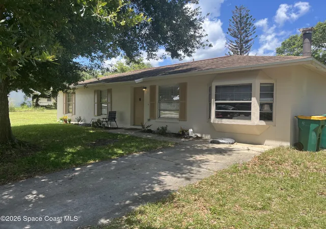 Photo 3 of Sale Pending at 4110 Webb Ct, Mims, FL 32754 | MLS# 1088144 | Listing updated on 2026-10-04