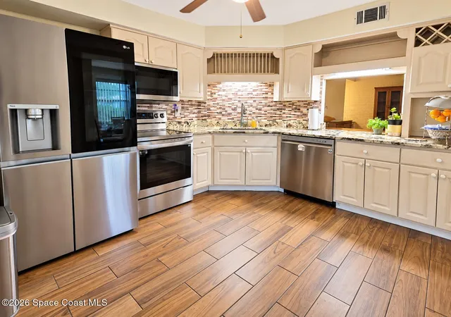 Photo 3 of Condo for sale at 4880 Lake Waterford Way W #3-220, Melbourne, FL 32901 | MLS# 1085195 | Listing updated on 2026-09-21