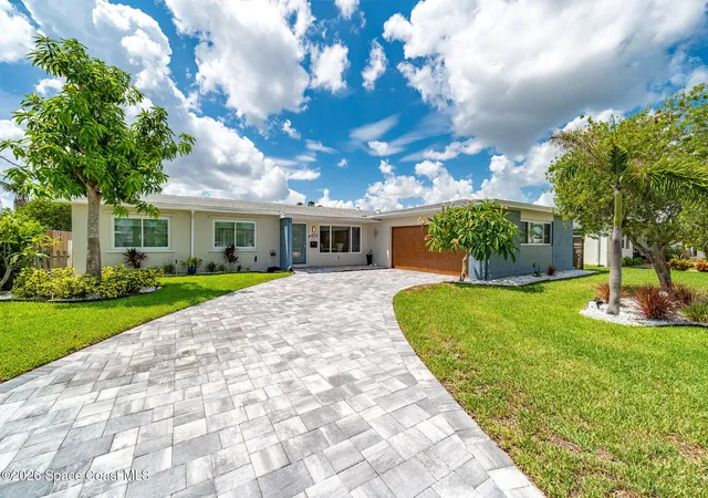 Photo 1 of Single family home for sale at 452 Cardinal Dr, Satellite Beach, FL 32937 | MLS# 1086300 | Listing updated on 2026-09-01