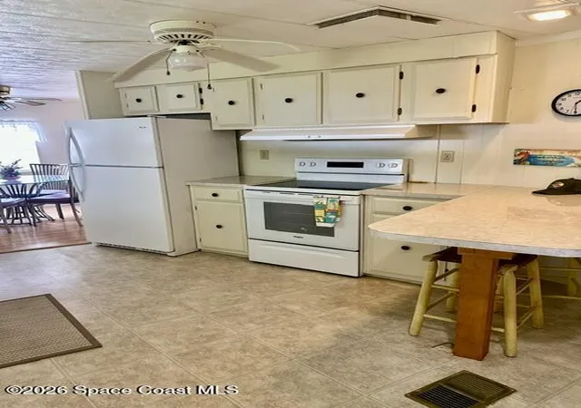Photo 2 of Manufactured home for sale at 931 Spruce St, Sebastian, FL 32976 | MLS# 1086859 | Listing updated on 2026-09-15