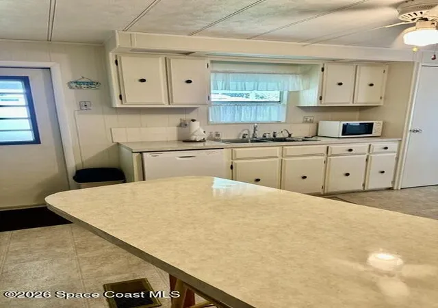 Photo 3 of Manufactured home for sale at 931 Spruce St, Sebastian, FL 32976 | MLS# 1086859 | Listing updated on 2026-09-15