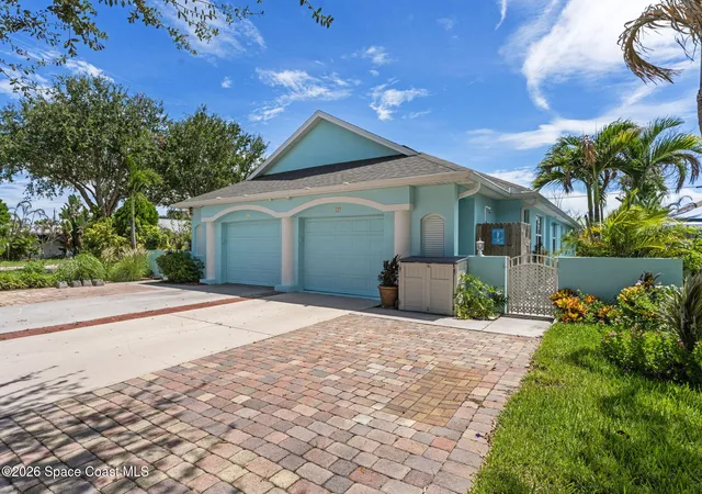 Photo 1 of Single family home for sale at 127 Madison Ave, Cape Canaveral, FL 32920 | MLS# 1086178 | Listing updated on 2026-09-14