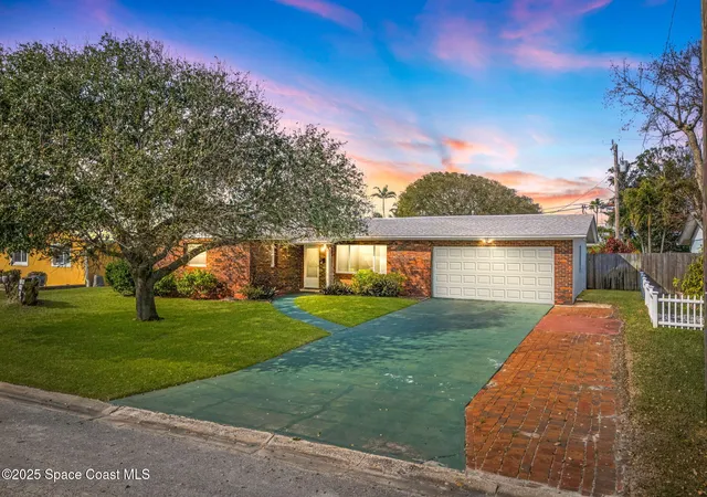 Photo 1 of Single family home for sale at 366 Coral Dr, Cape Canaveral, FL 32920 | MLS# 1086435 | Listing updated on 2026-09-04
