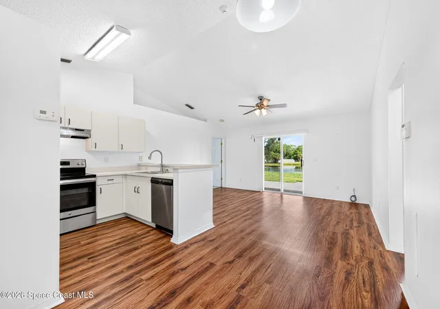 Photo 3 of Single family home for sale at 4111 Bahama Ave, Melbourne, FL 32901 | MLS# 1086554 | Listing updated on 2026-09-10