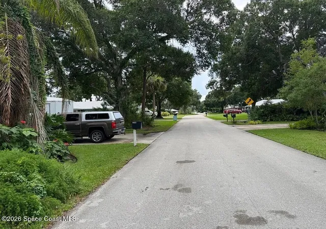 Photo 5 of Single family home for sale at 2316 44th Avenue, Vero Beach, FL 32966 | MLS# 1086482 | Listing updated on 2026-09-02