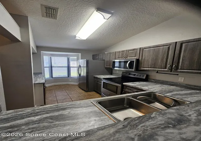 Photo 4 of Townhouse for sale at 2510 King Oak Cir, Saint Cloud, FL 34769 | MLS# 1086537 | Listing updated on 2026-09-14