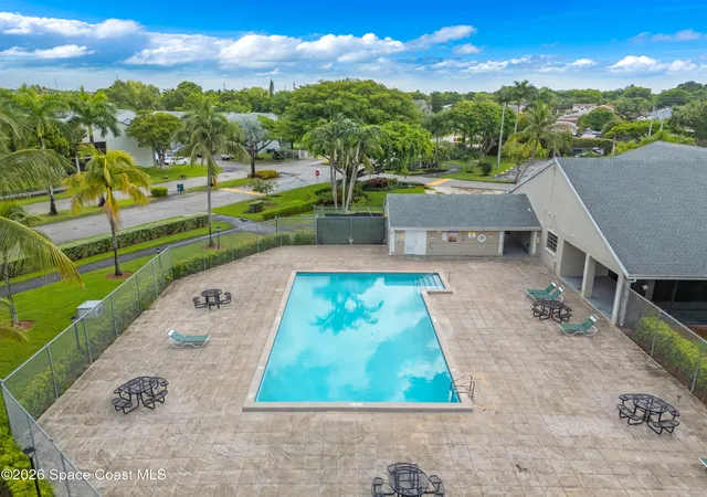 Photo 1 of Sale Pending at 1400 Jefferson Dr #1400b, Homestead, FL 33034 | MLS# 1086617 | Listing updated on 2026-09-16