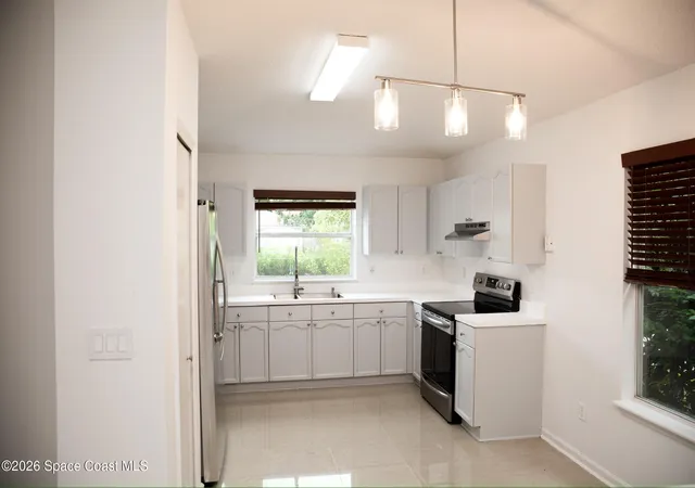 Photo 4 of Single family home for sale at 1122 Hidden Cvs Cir N, Jacksonville, FL 32233 | MLS# 1086798 | Listing updated on 2026-10-04