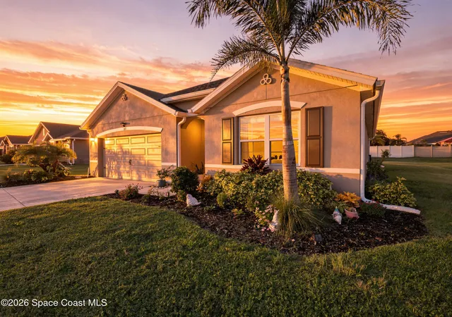 Photo 2 of Sale Pending at 207 Guinevere Dr Sw, Palm Bay, FL 32908 | MLS# 1086785 | Listing updated on 2026-09-10