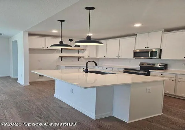 Photo 3 of Single family home for sale at 637 Bremerhaven St Nw #48, Palm Bay, FL 32907 | MLS# 1086727 | Listing updated on 2026-09-04